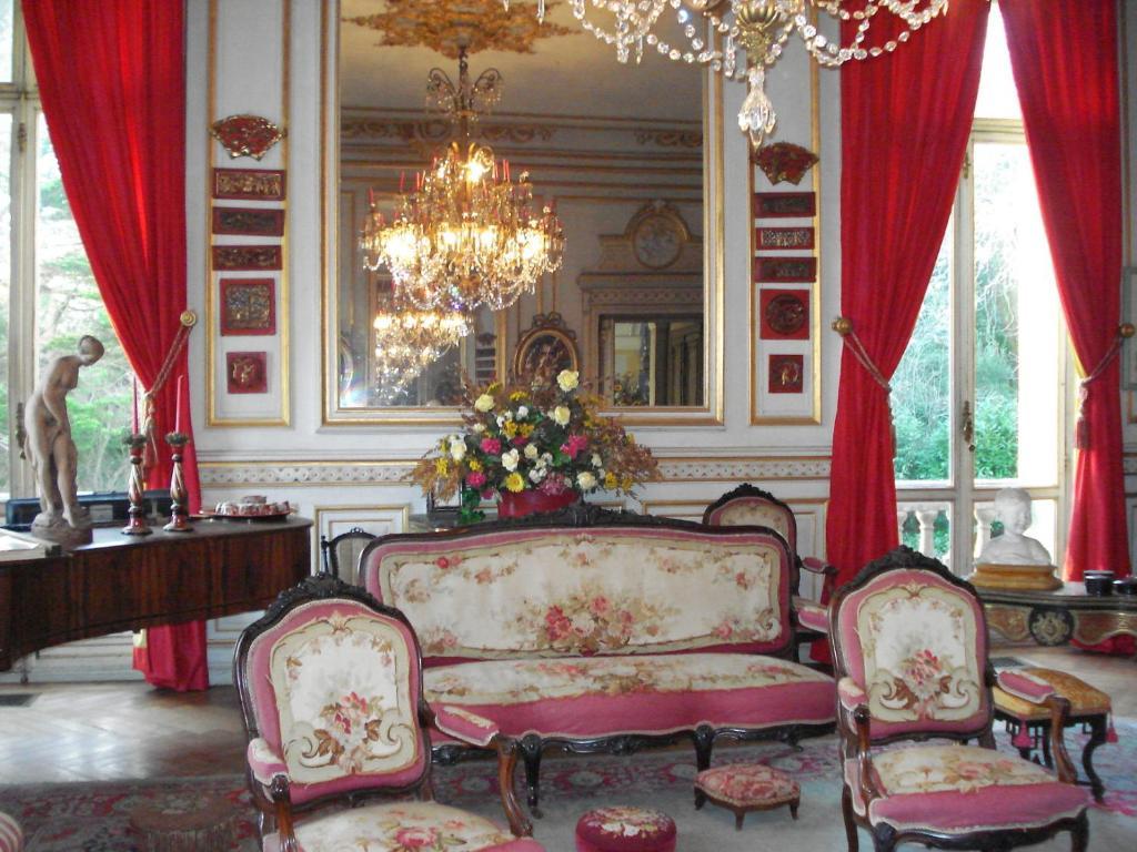 Palais Briau Bed & Breakfast Varades ภายนอก รูปภาพ