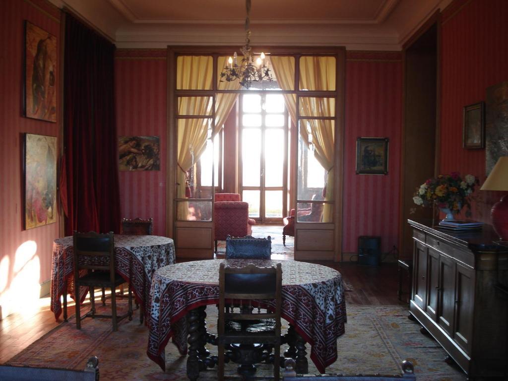 Palais Briau Bed & Breakfast Varades ภายนอก รูปภาพ